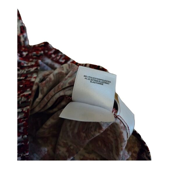 Kasper Small Sleeveless V-Neck Shirt - Picture 2 of 6